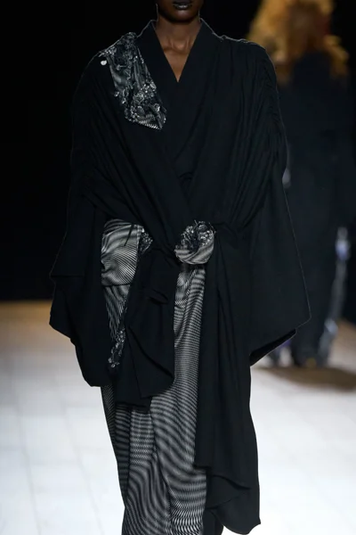 Look 50